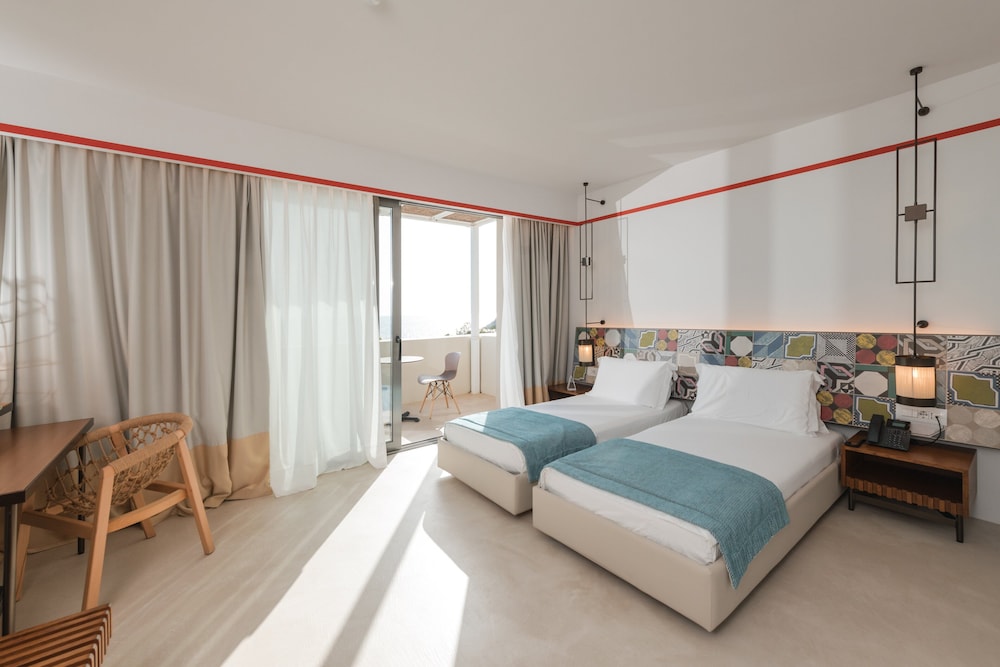 Folie Marine Beach Hotel & Club - Soleil Resort 15/46