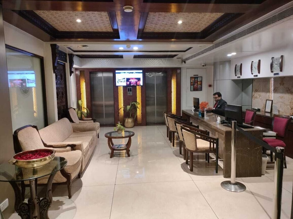 Ramee Guestline Dadar 48/71