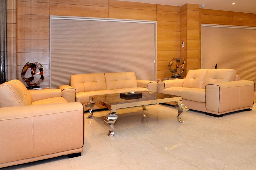 Hotel Sawera Grand 32/46