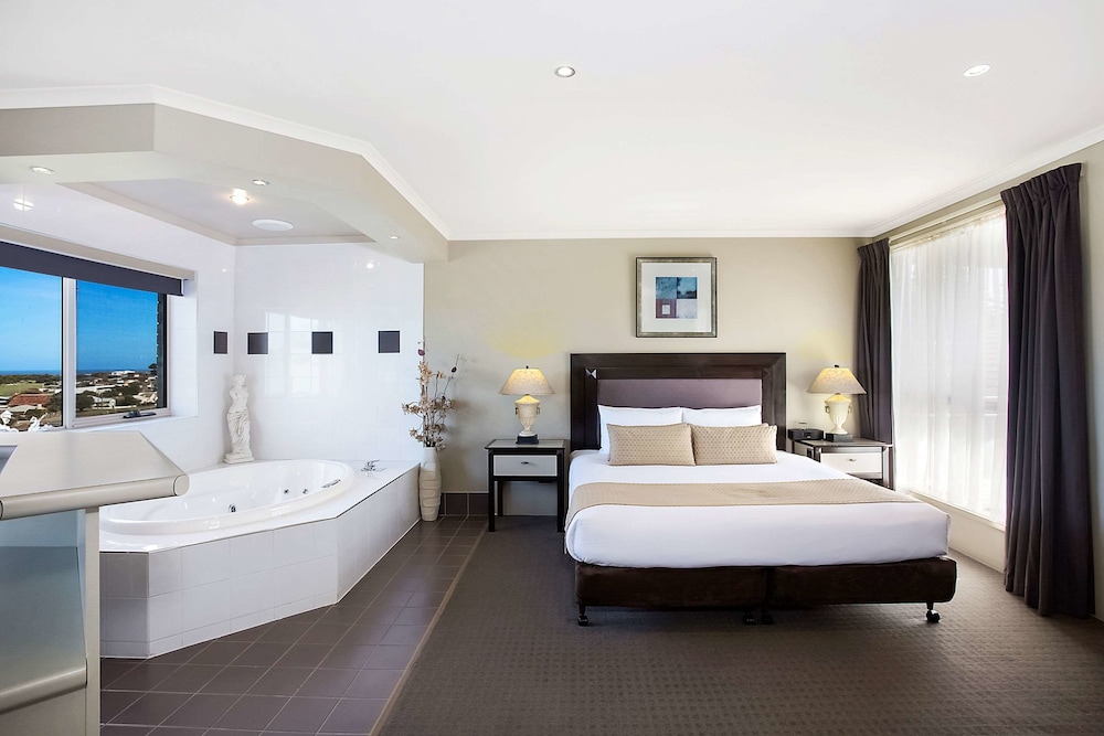 Comfort Inn On Raglan 7/39
