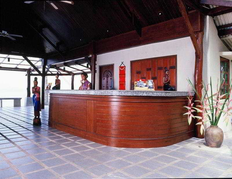 Lipa Lodge Beach Resort 4/43
