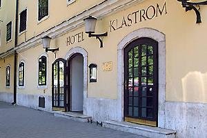 Klastrom 2/22