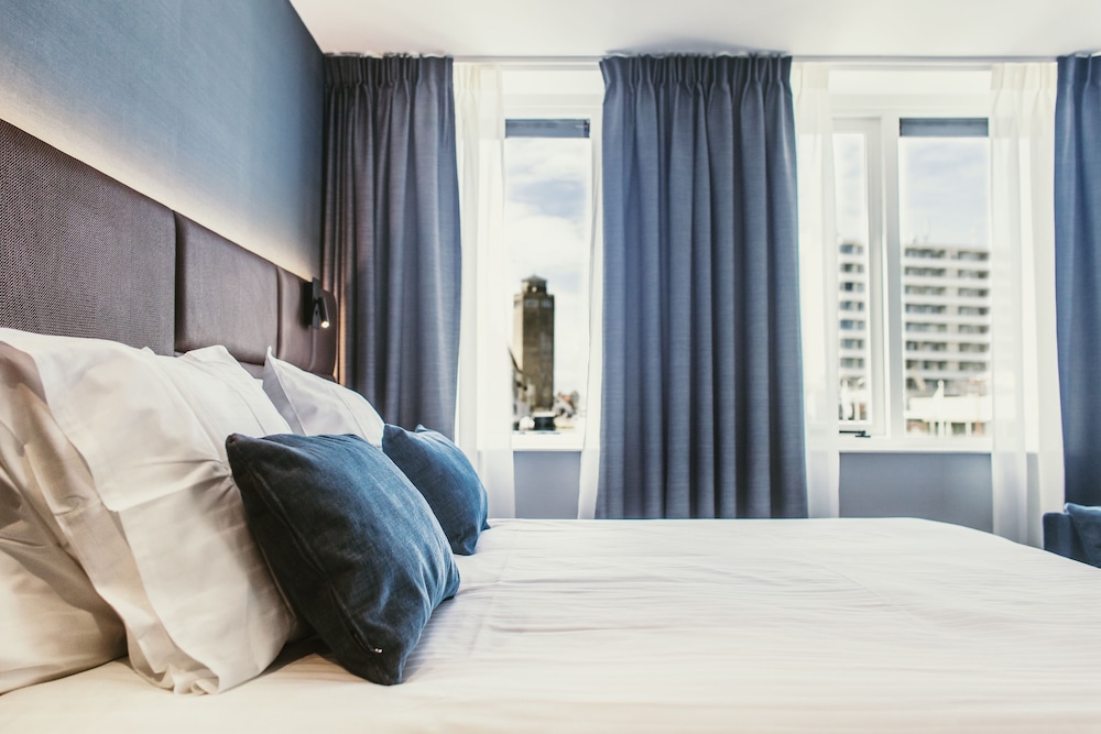 Amsterdam Beach Hotel 41/61
