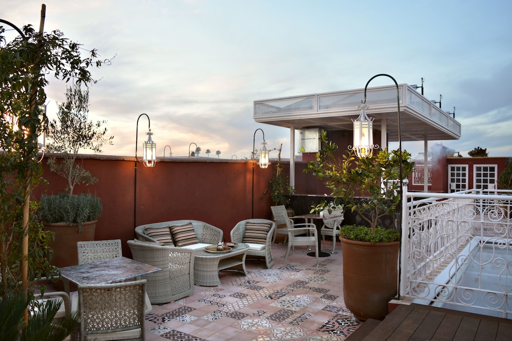 RIAD KARMELA PRINCESSE 15/62