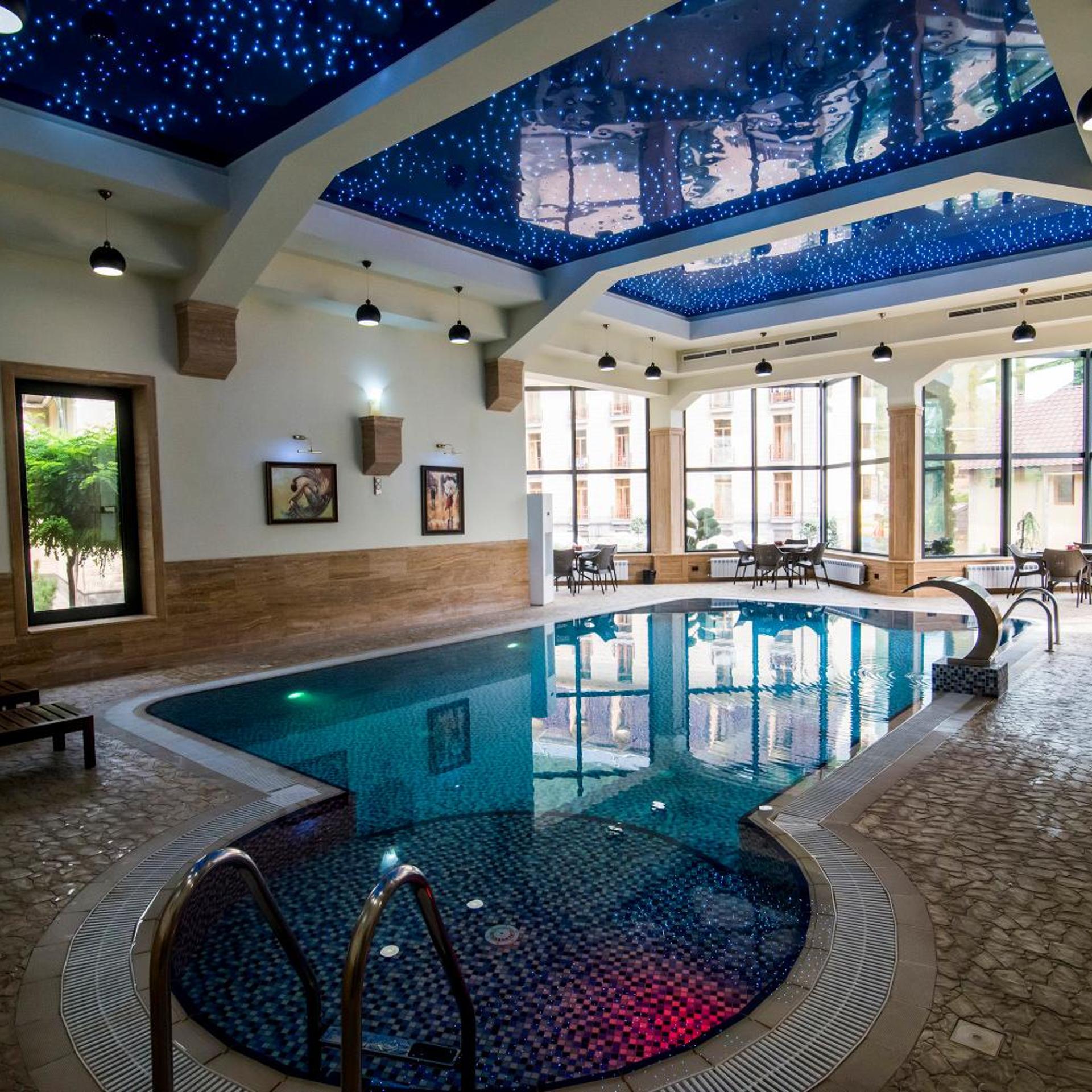 Elegant Hotel & Resort 39/60