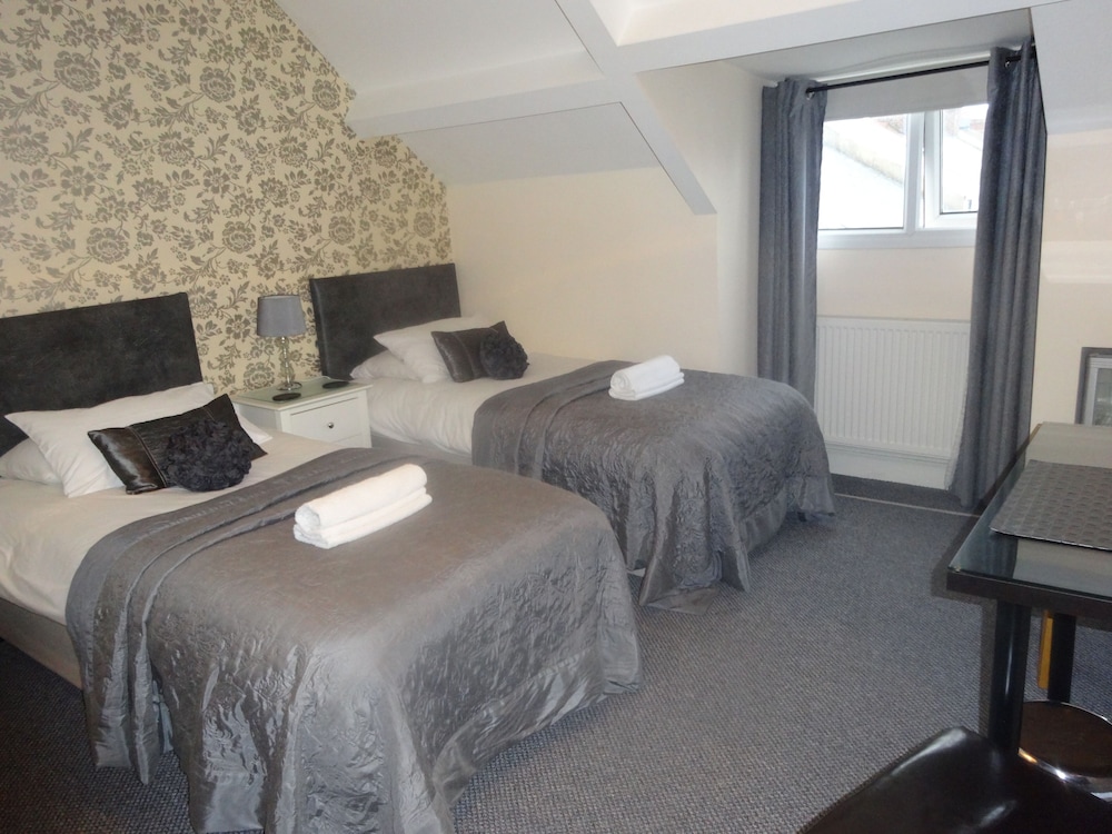 Elmswood Guest House 17/48