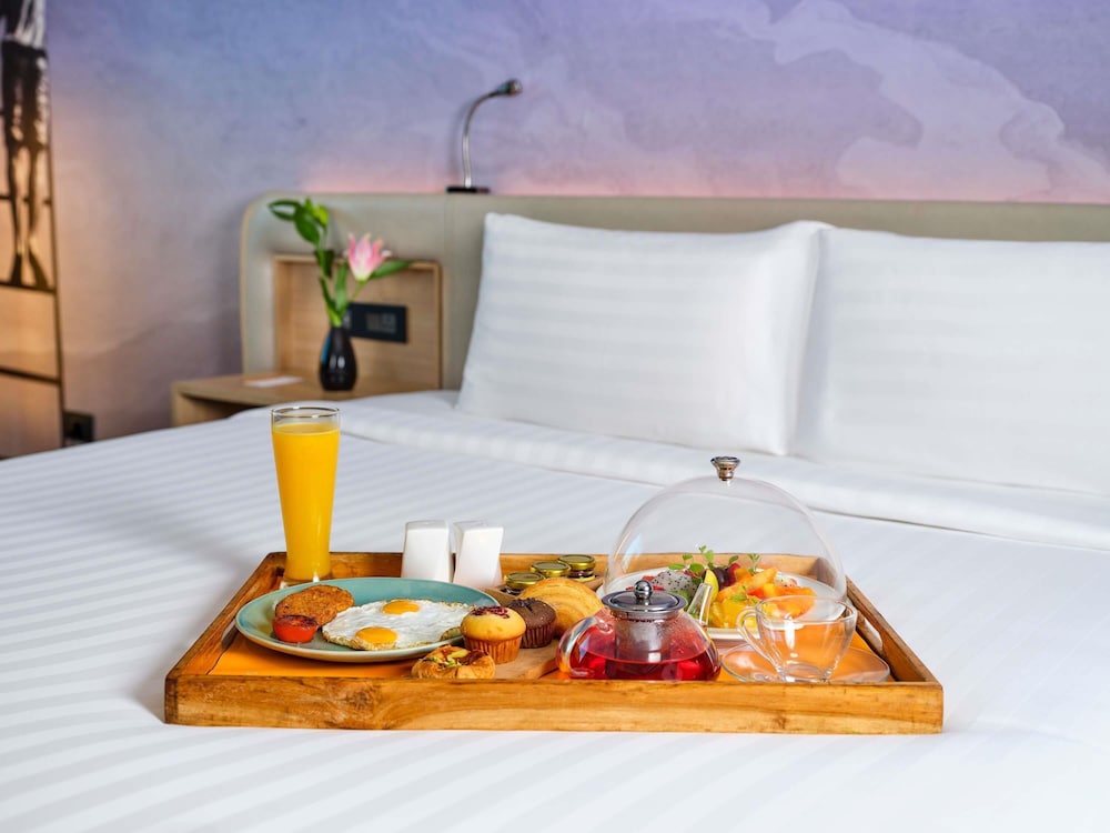 Novotel Ahmedabad 56/71