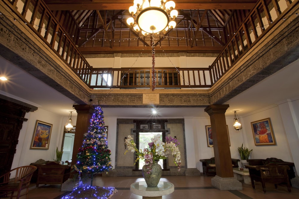 Puri Saron Senggigi Beach Hotel 7/63