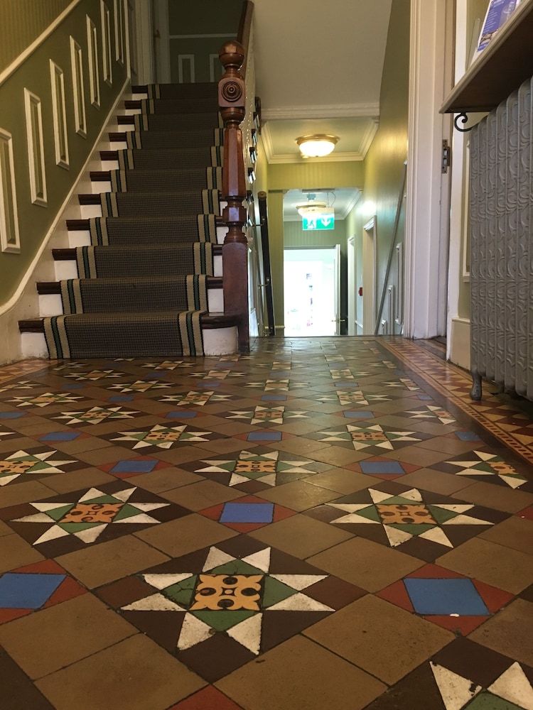 Balham Lodge Guest House 23/29