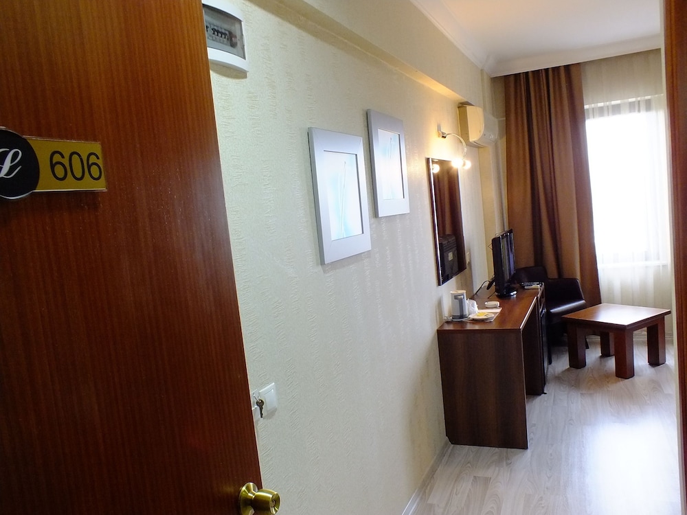 Lifos Hotel 23/48