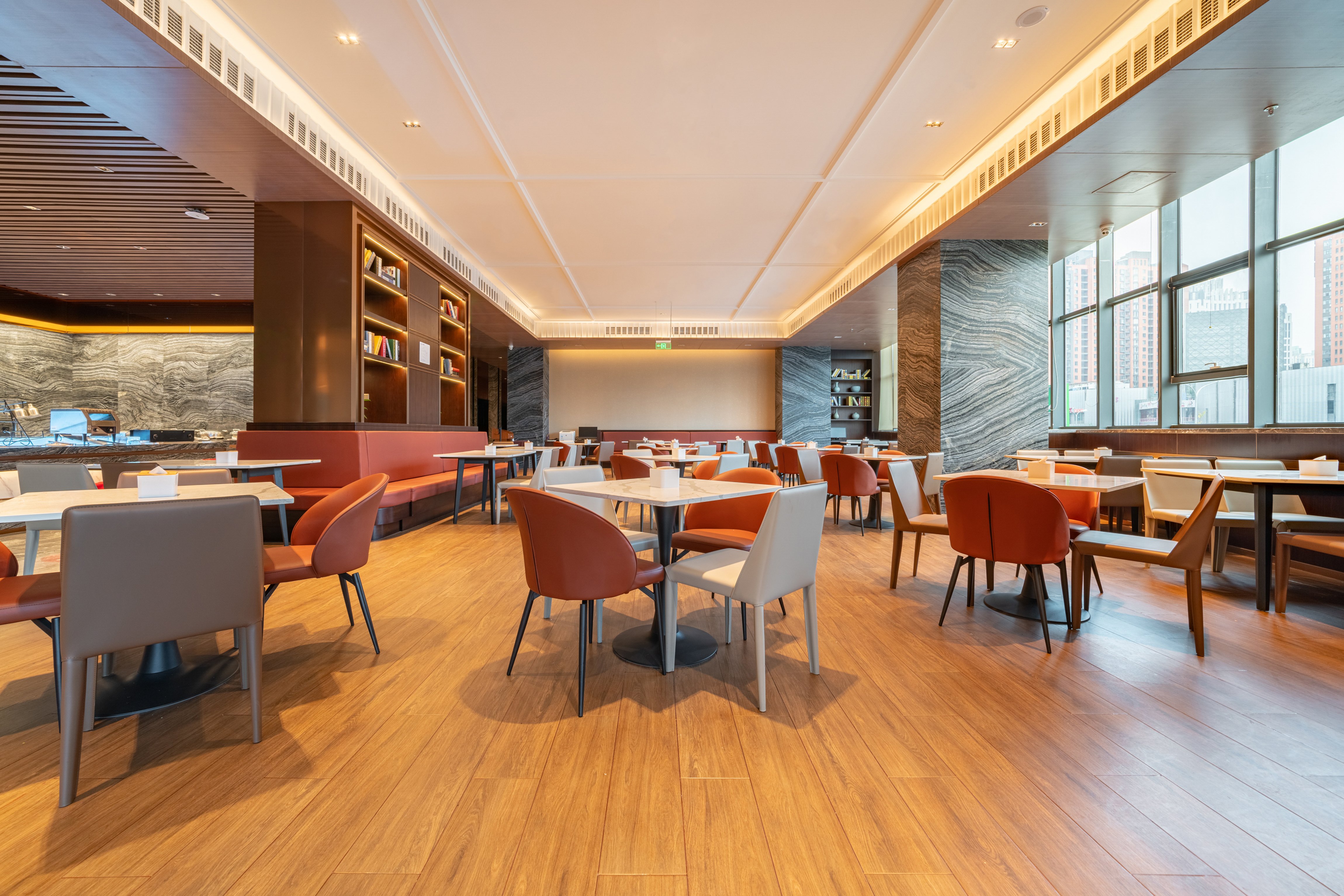 Holiday Inn Express Beijing Huacai 32/50