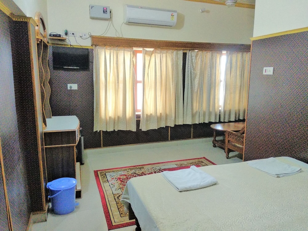 Kedareswar Bed and Breakfast 19/36