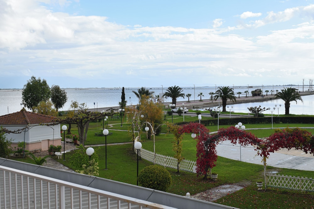 Theoxenia Hotel 5/91