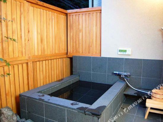 Kitashirakawa Natural Radium Onsen 11/17