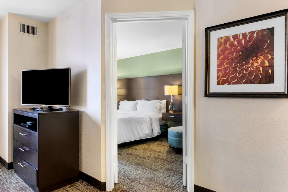 Staybridge Suites Philadelphia-Mt. Laurel 7/50