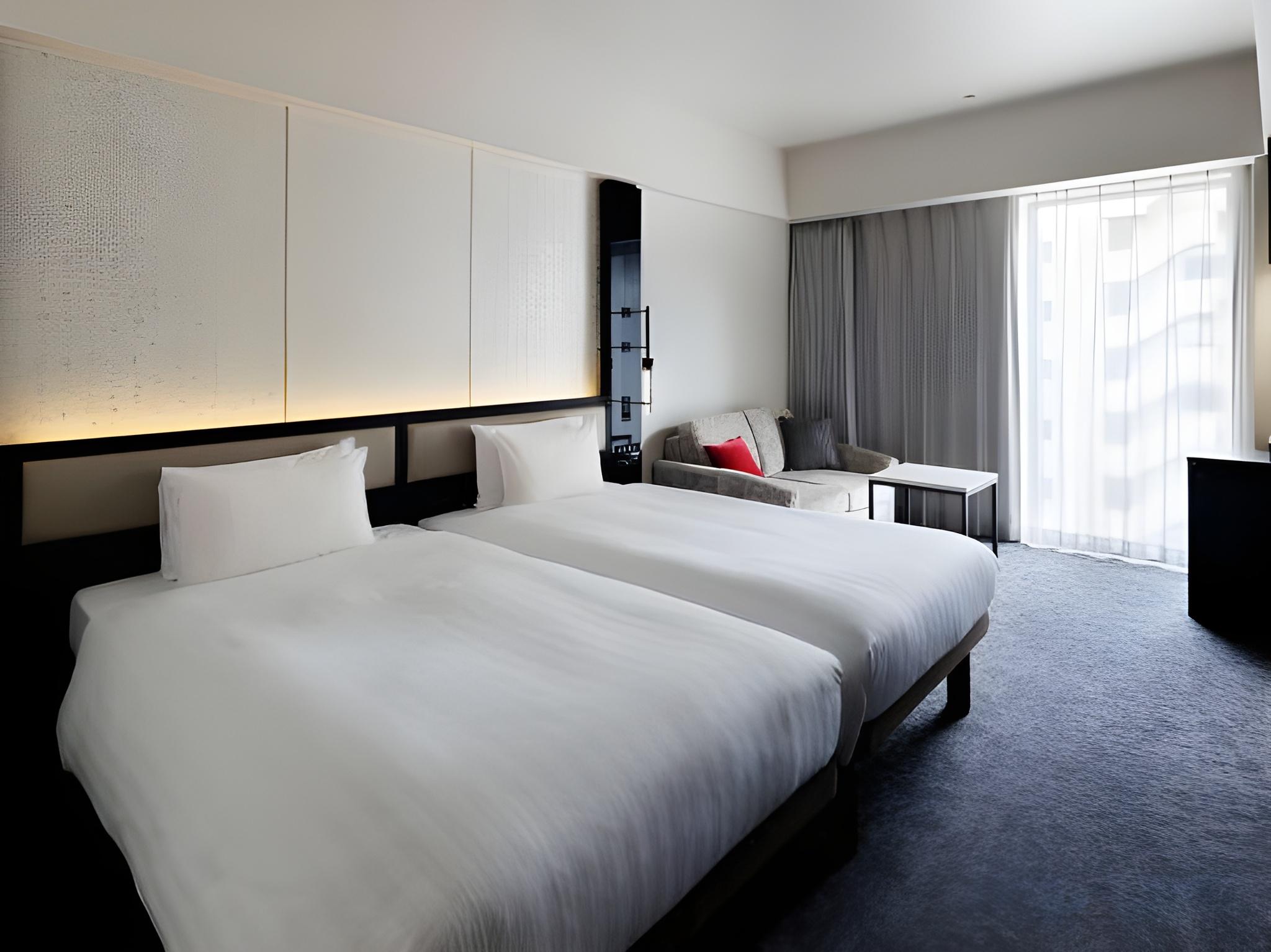 Adjoining, Standard, Twin Beds, Bathtub