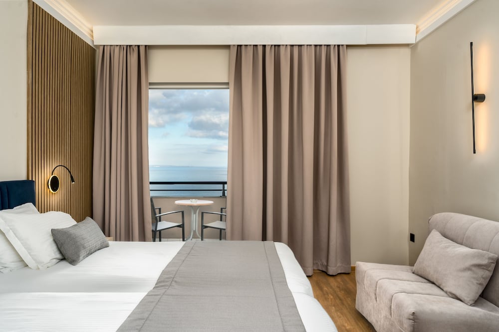 ROOM, DOUBLE OR TWIN BED, SEA VIEW