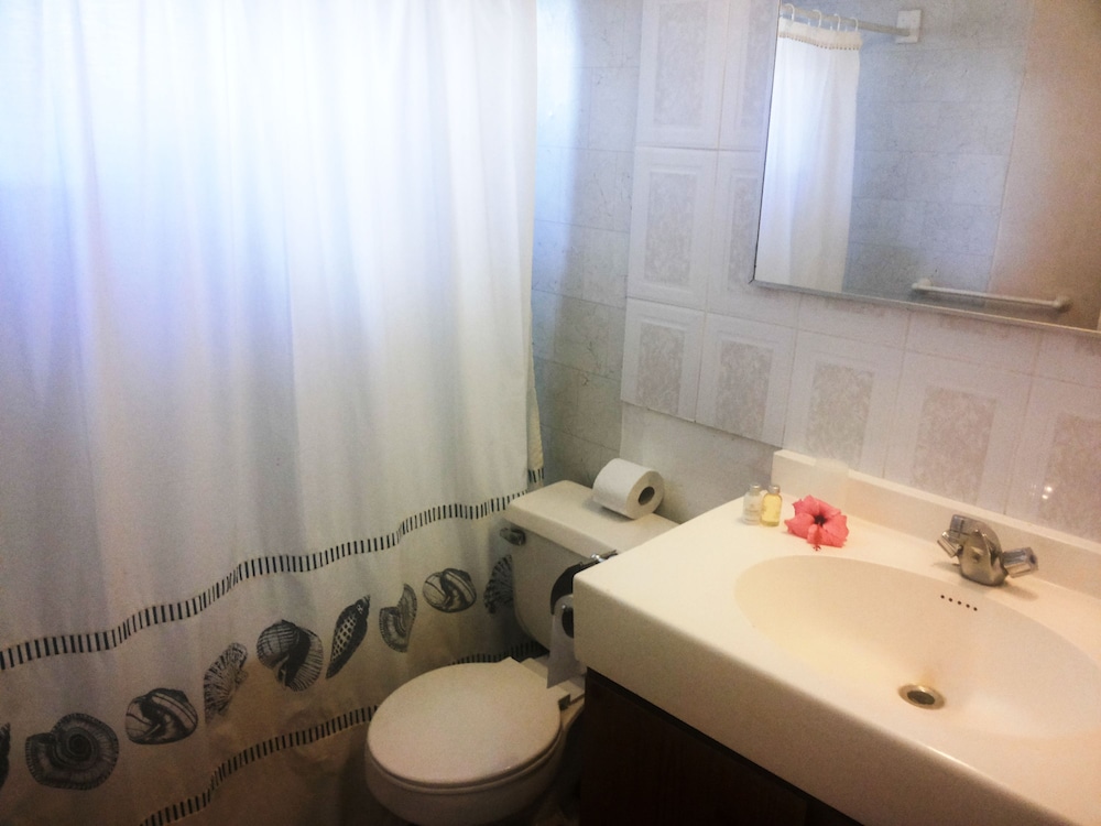 Tupa Hotel 49/50