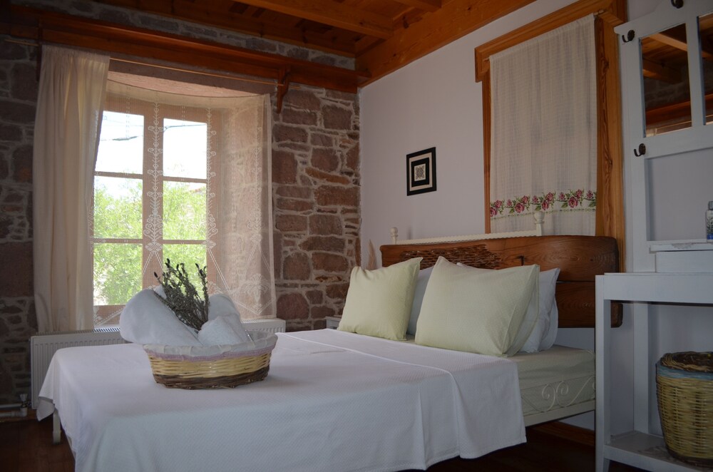 Fragrante Hotel Adult Only 12/50
