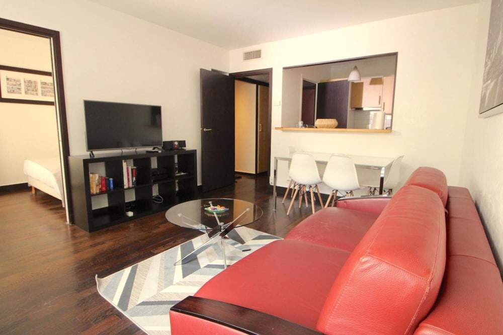 Short Stay Paris Apartments 33/50