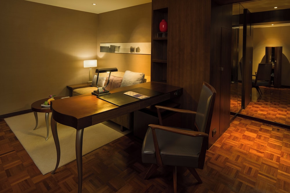 Les Suites Taipei Ching Cheng 55/67