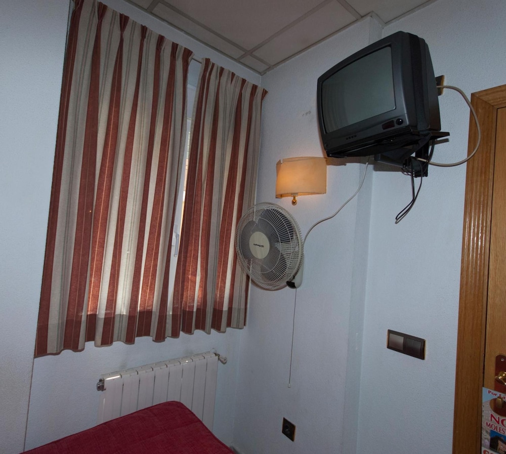 HOSTAL GOYMA II 20/34