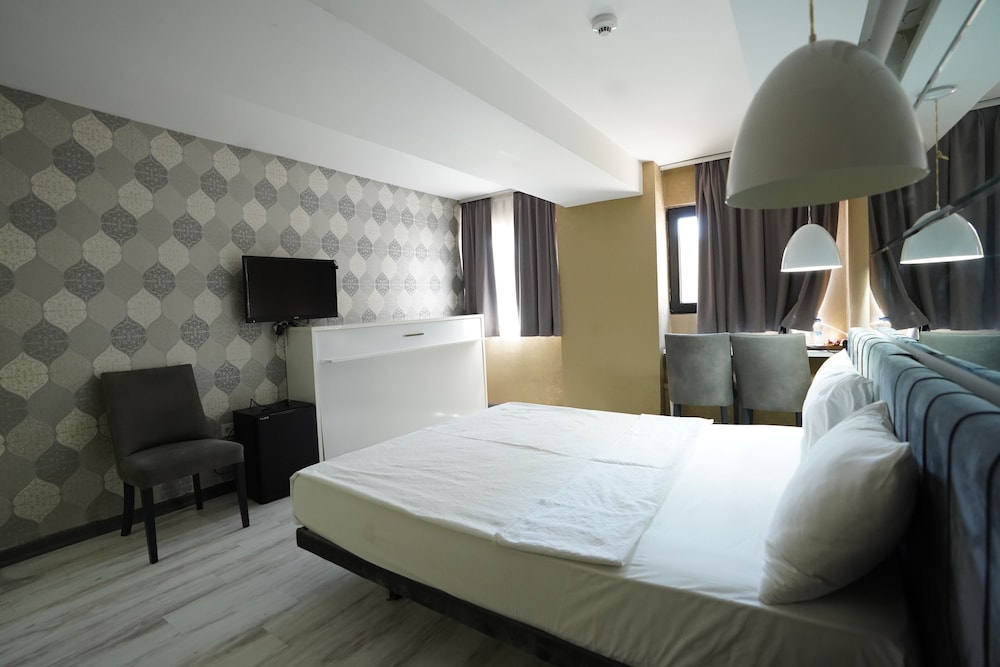 Time Hotel Mecidiyekoy 7/24