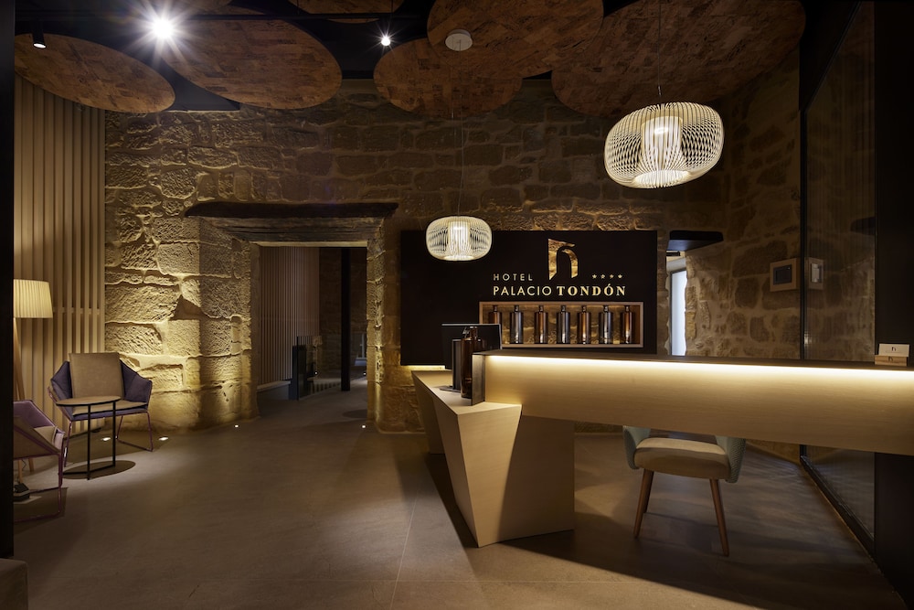 Palacio Tondon 3/33