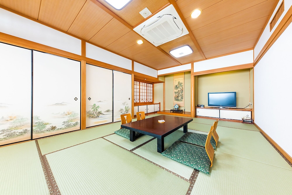 Umino hotel Hajime 40/50