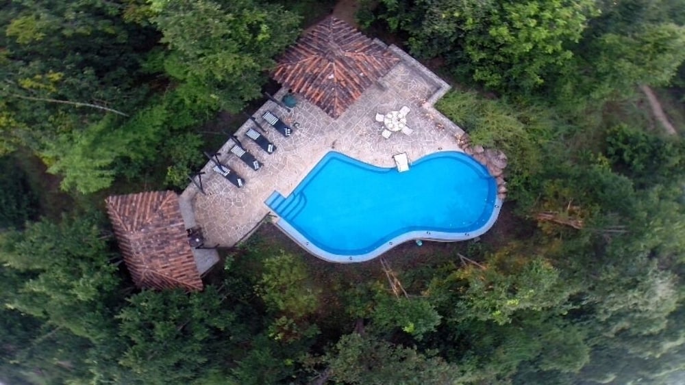 Kanha Earth Lodge 14/50