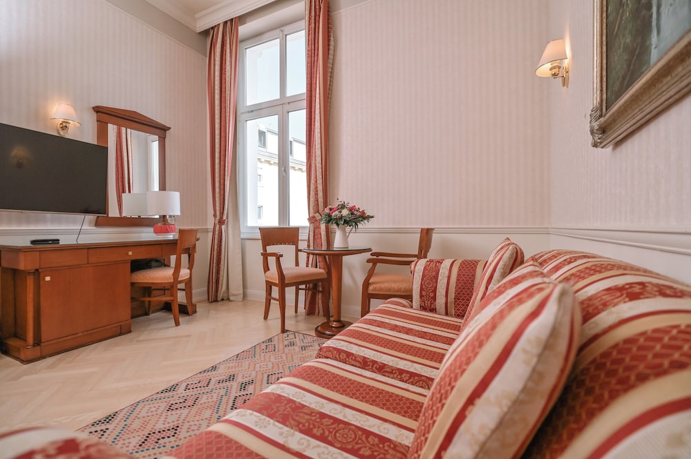 Hotel Gardenija 24/49