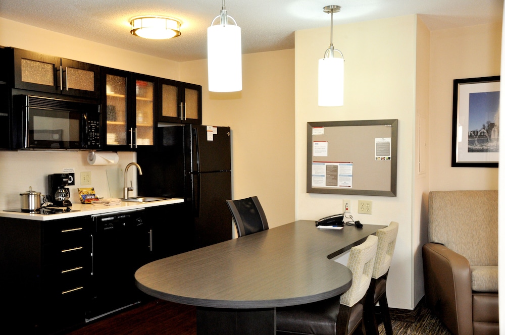 Candlewood Suites Washington Dulles Sterling 32/50