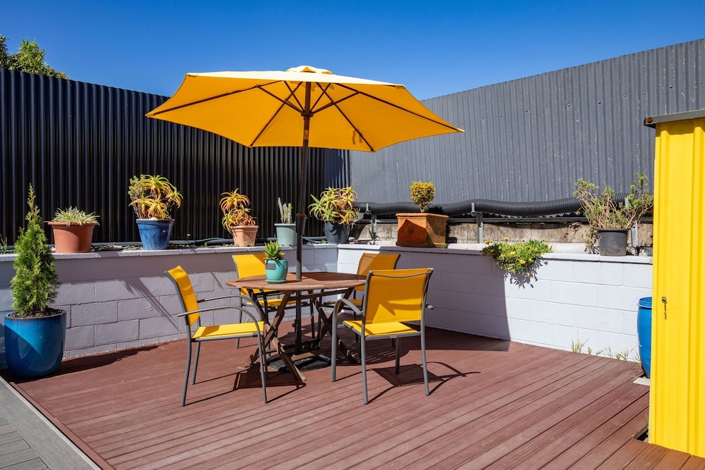 Kowhai And Colonial Motel 8/49