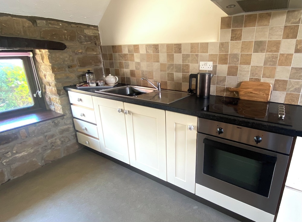 Craven Garth Cottages 5/50