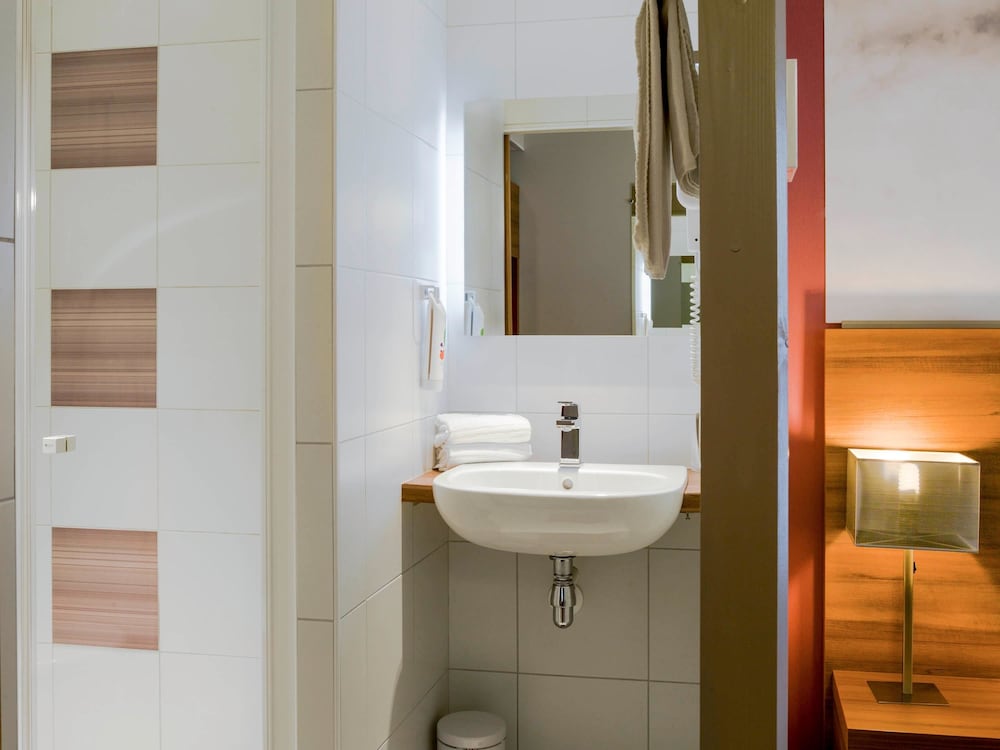 Ibis Styles Castres 17/63
