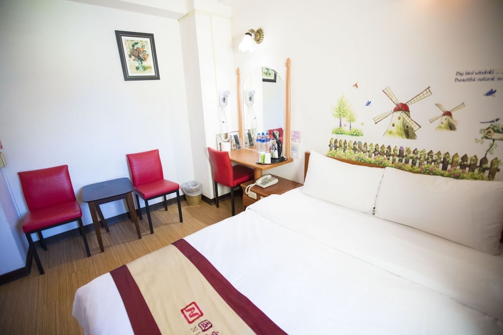 Nice Hotel 10/55