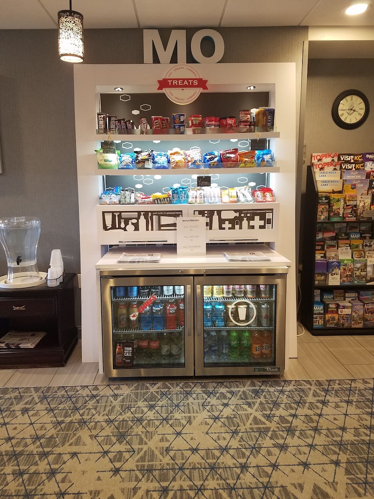 Hampton Inn Kansas City/Blue Springs 20/36