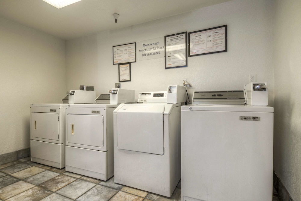Motel6 Santa Ana, CA 37/53