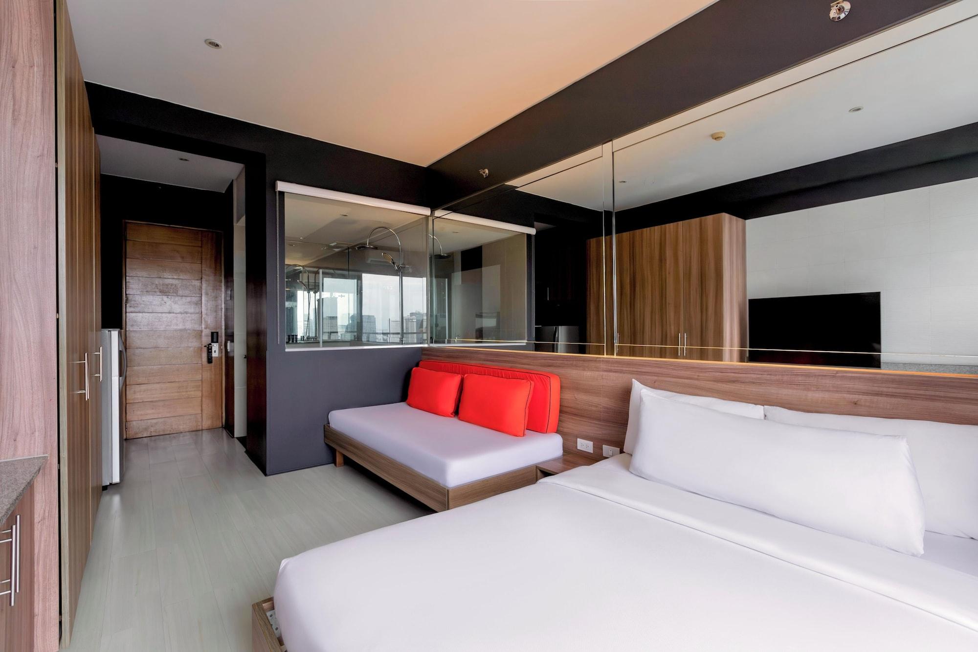 غرفة بسرير كوين بشرفة، Azumi Boutique Hotel 3/10