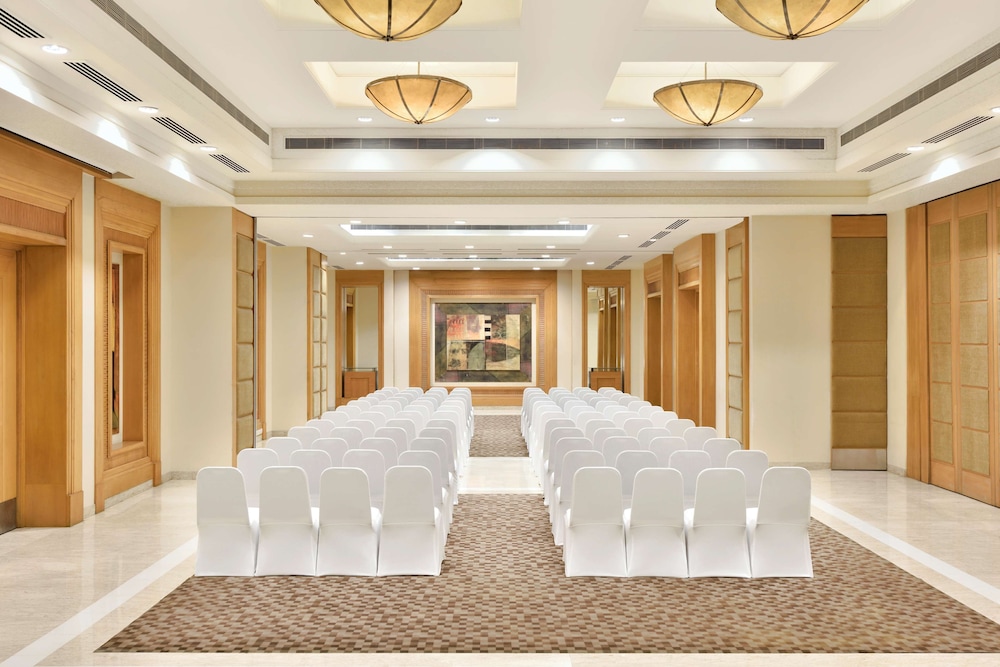 Radisson Noida 60/69
