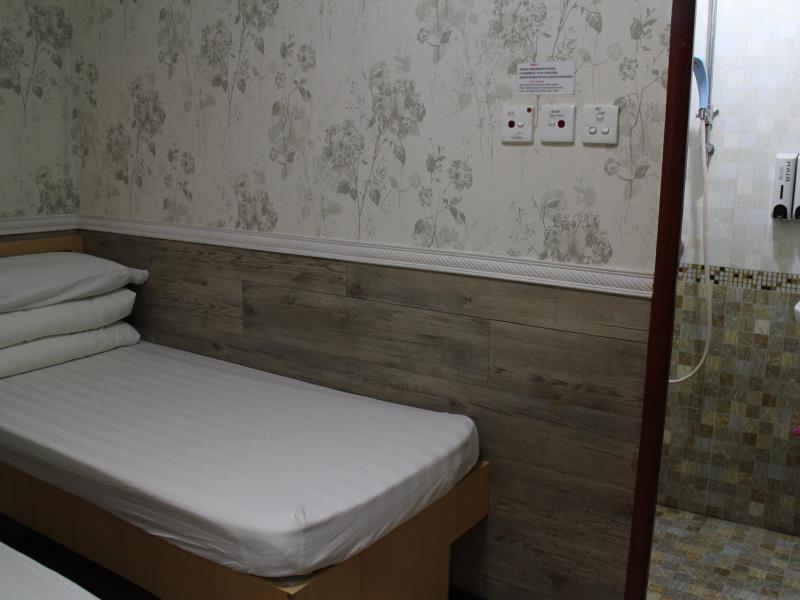 Golden Island Hotel 23/28