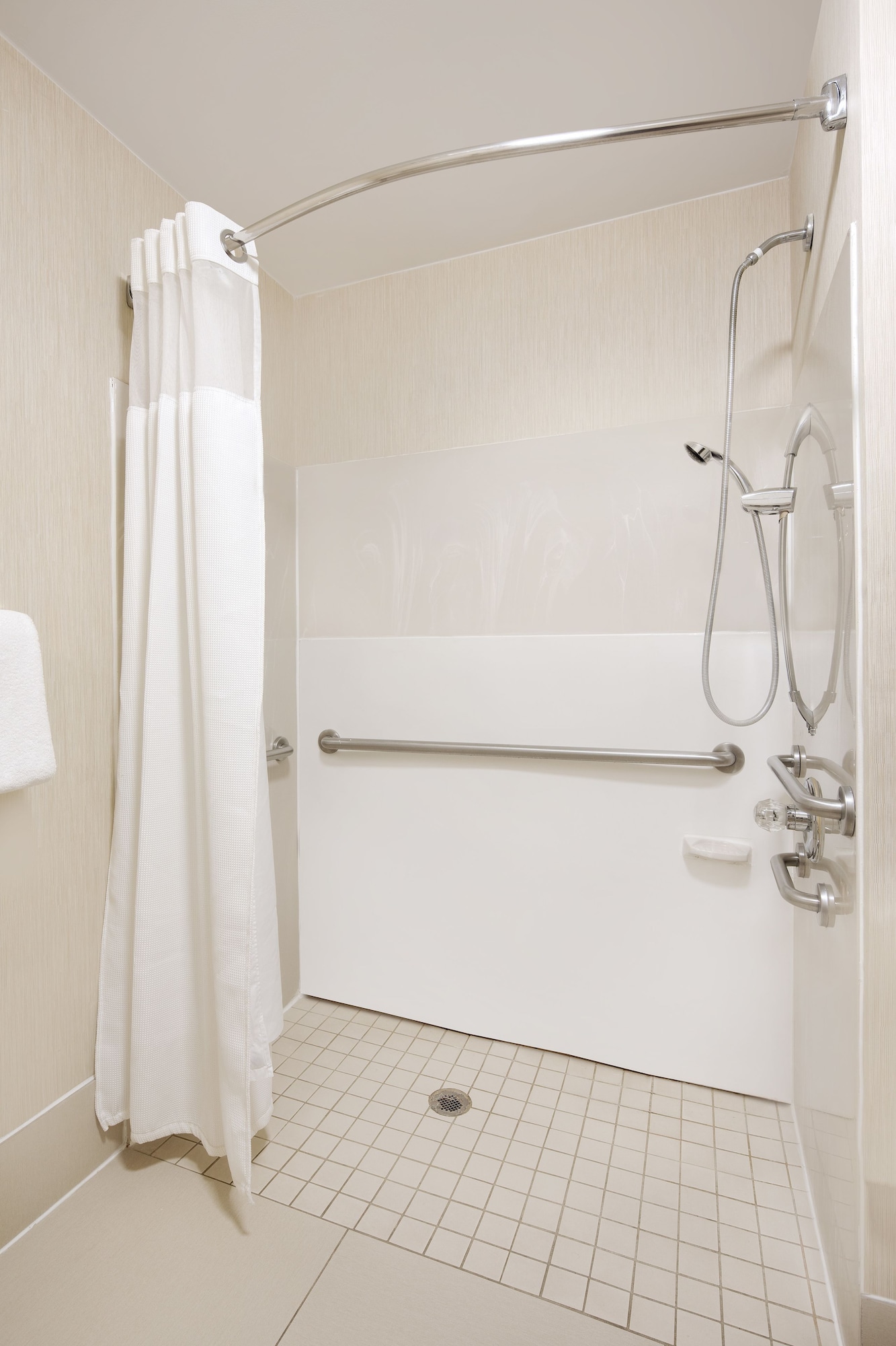 Studio, Queen Bed, Sofa, Residence Inn by Marriott Indianapolis Airport 9/10