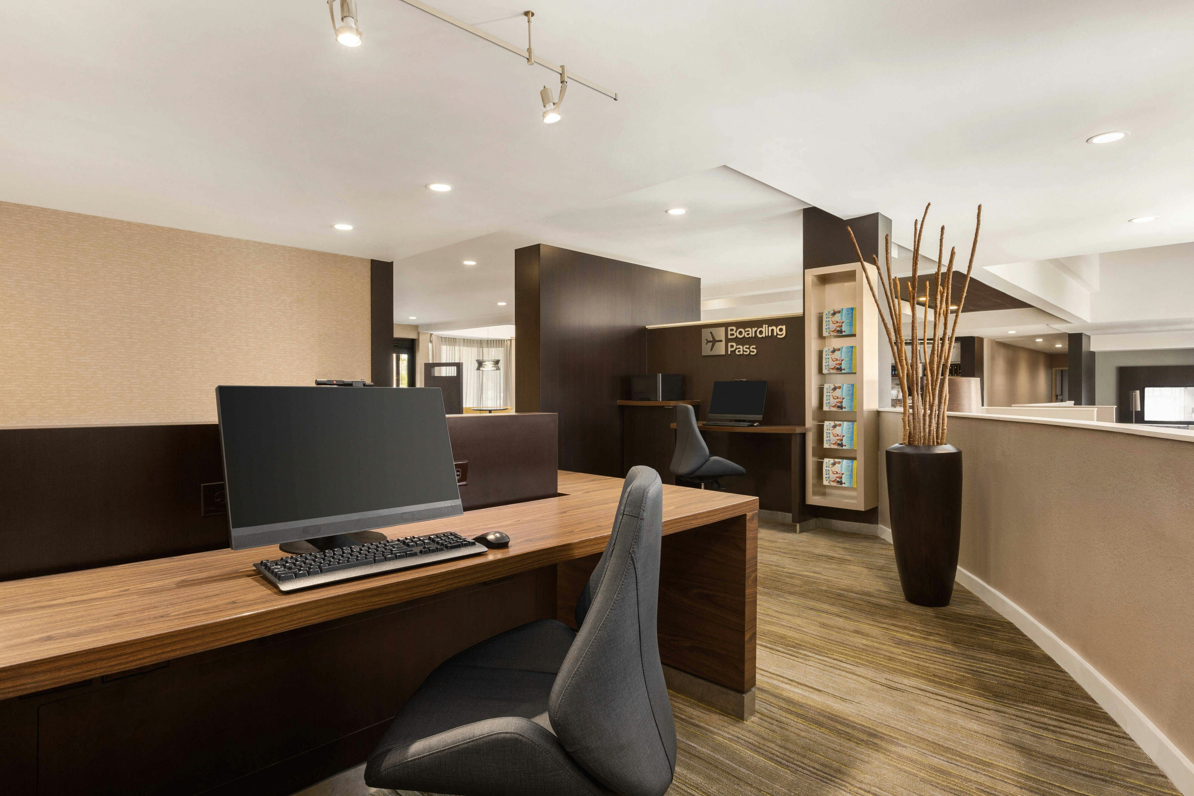 Courtyard by Marriott Fort Myers Cape Coral 14/23