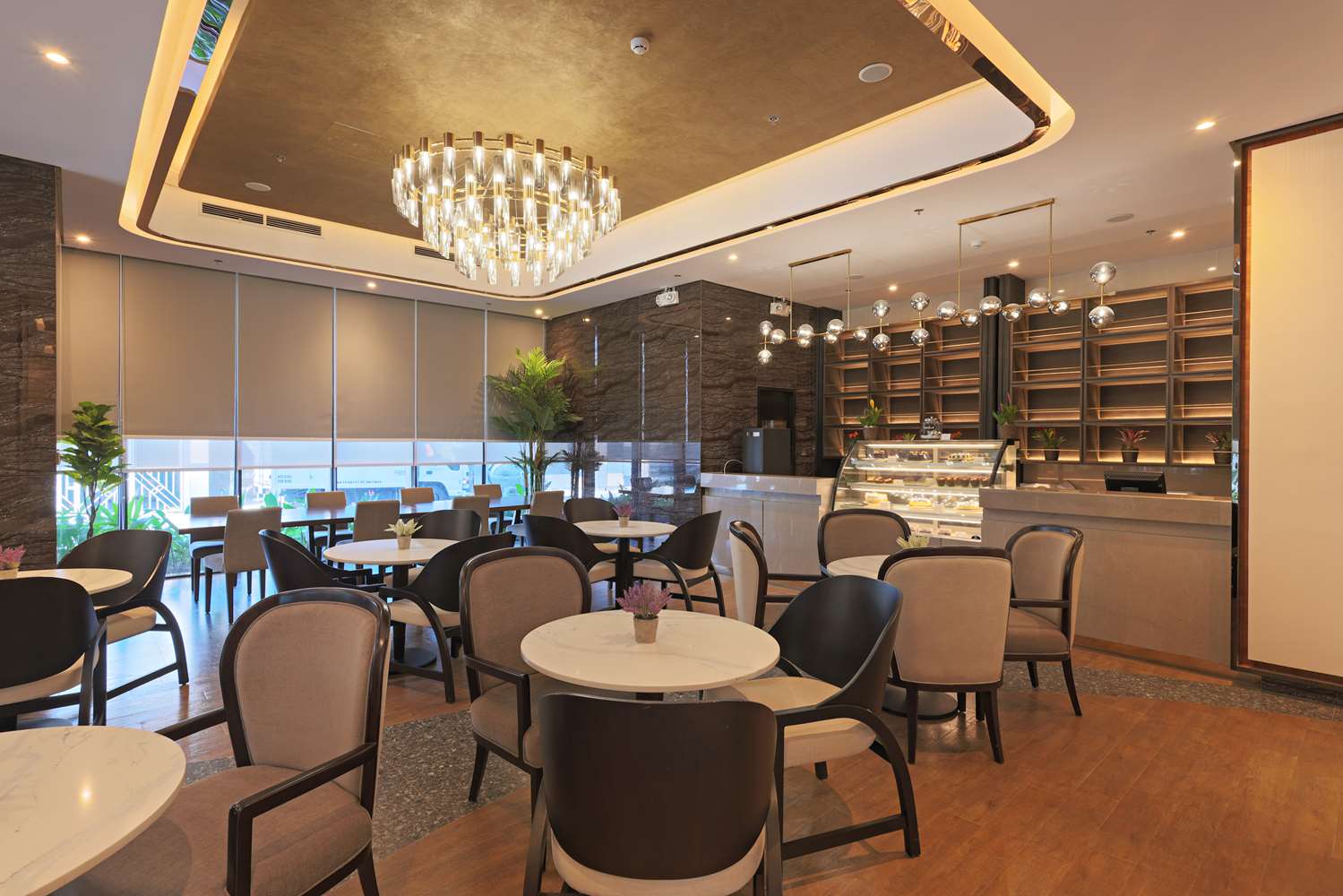 Best Western Plus Metro Clark 18/21