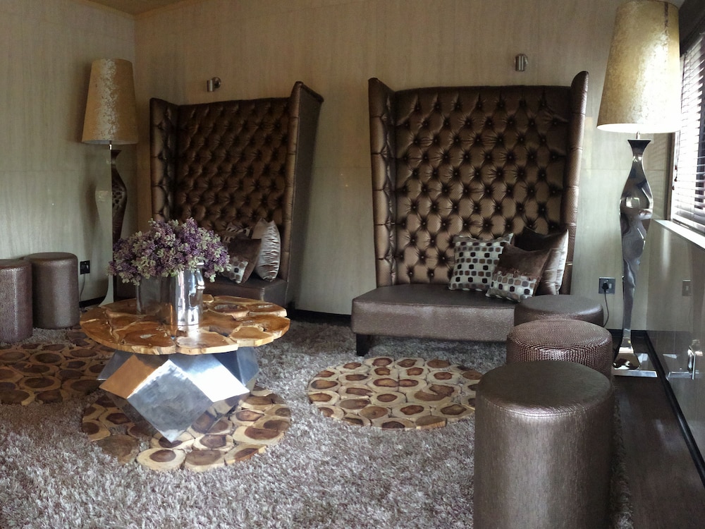 Cycad Guest House 40/50