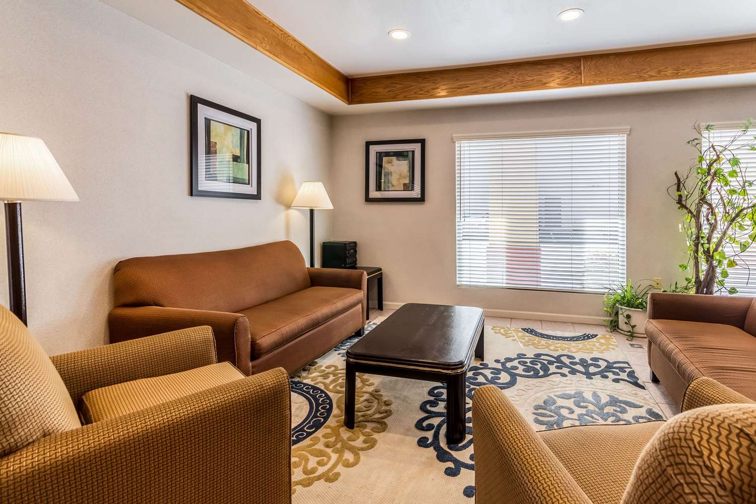 Quality Inn Fresno Near University 28/34