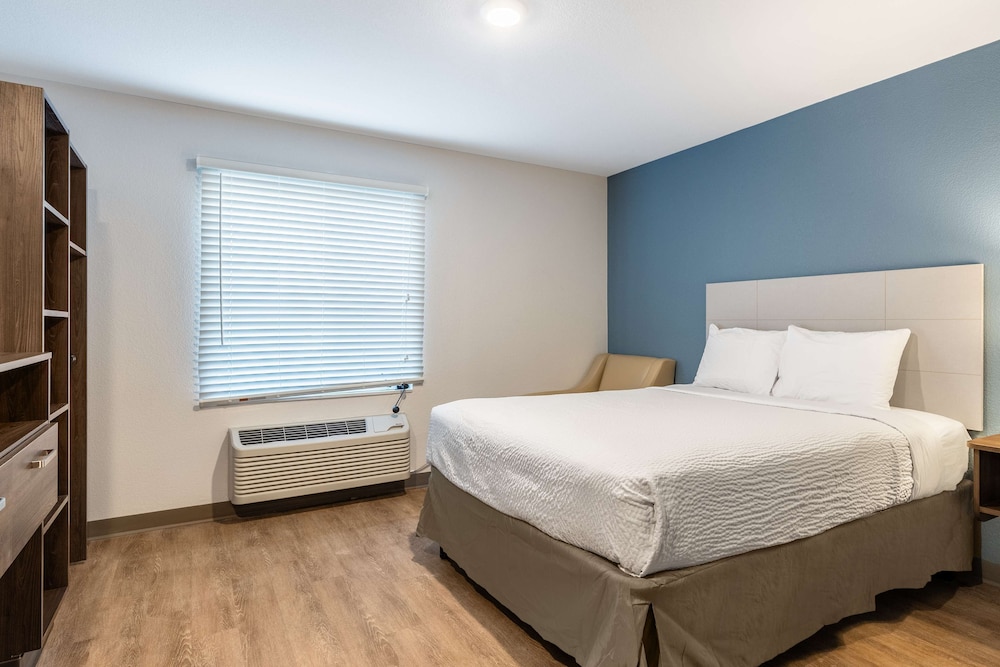 Woodspring Suites Riverside Norco 15/49