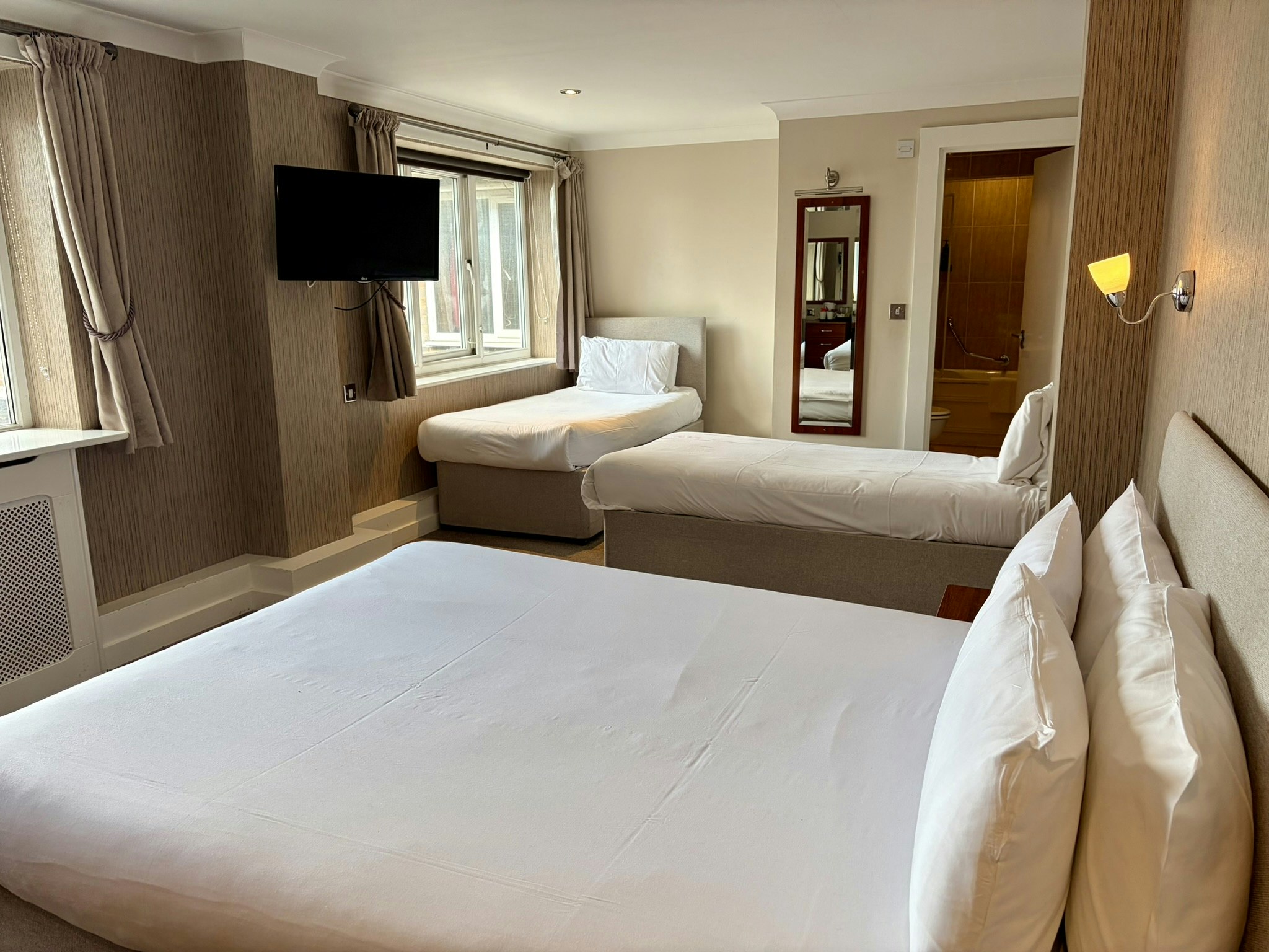 THE PARK HOTEL LIVERPOOL 12/37