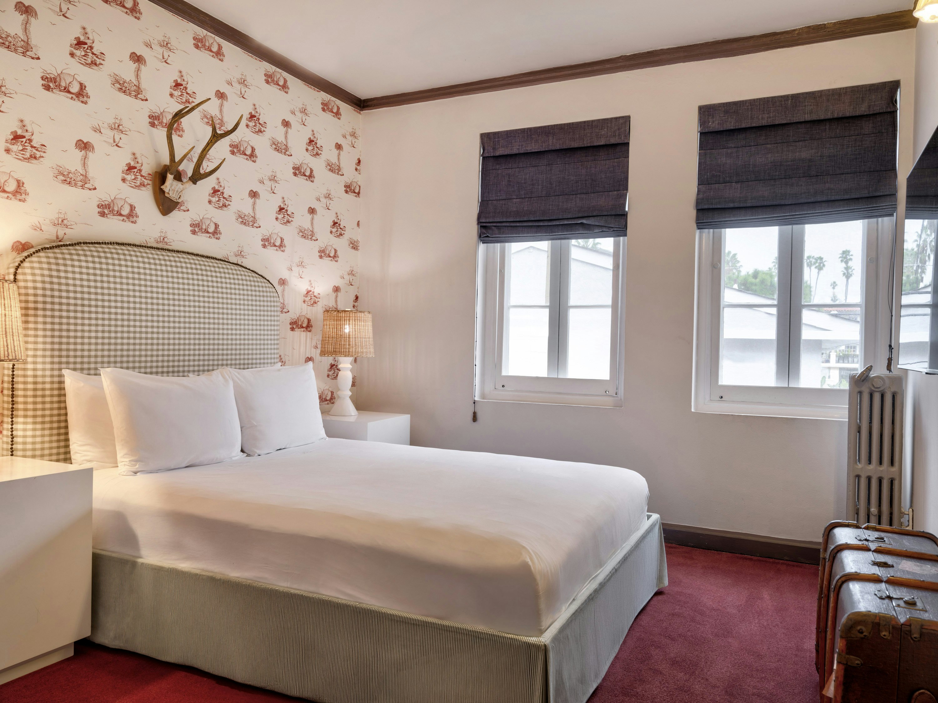 2 BEDROOMS, RESIDENCE
