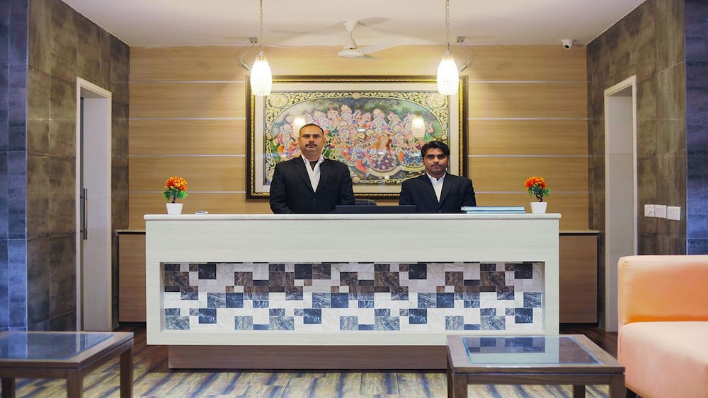 Hotel Santosh Dham 2/16